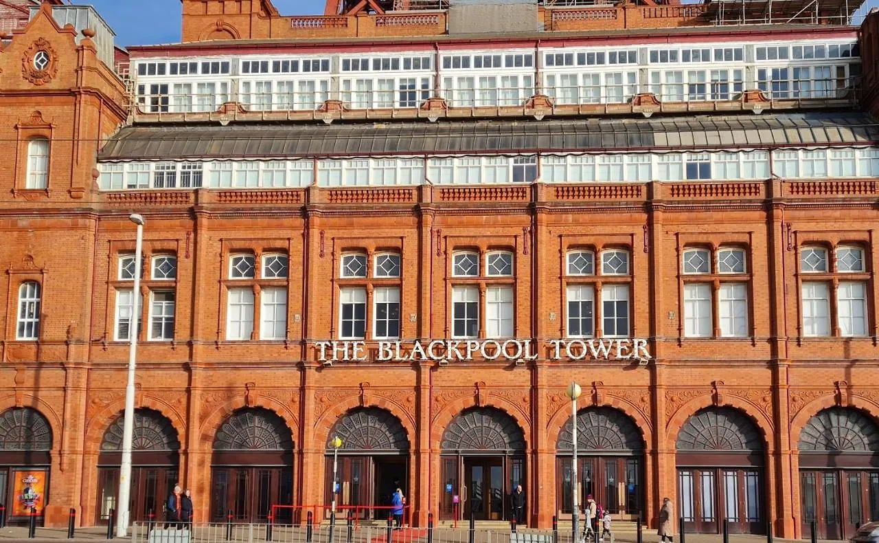 Beverley Dean - Children Over 5 Years Welcome - Continental Breakfast Blackpool 3*,