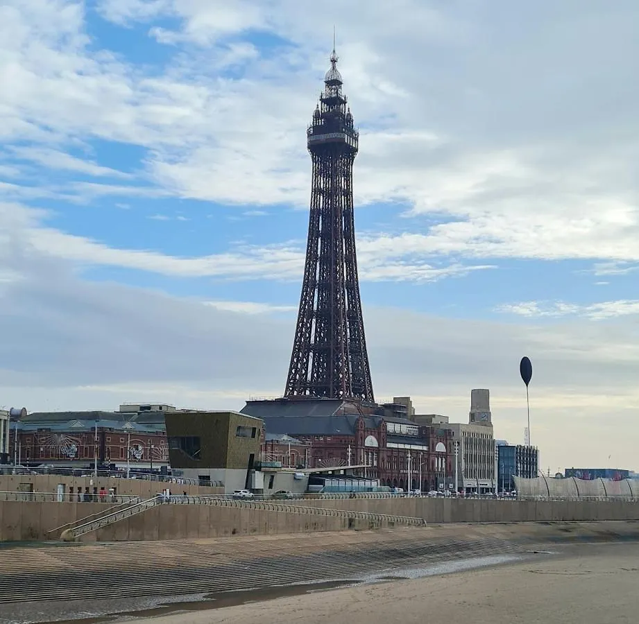 *** Bed & Breakfast Beverley Dean - Children Over 5 Years Welcome - Continental Breakfast Blackpool United Kingdom