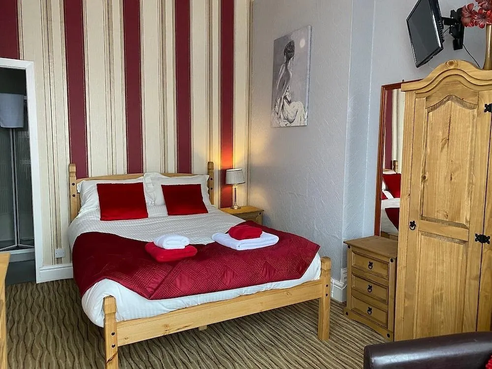 *** Bed & Breakfast Beverley Dean - Children Over 5 Years Welcome - Continental Breakfast Blackpool United Kingdom
