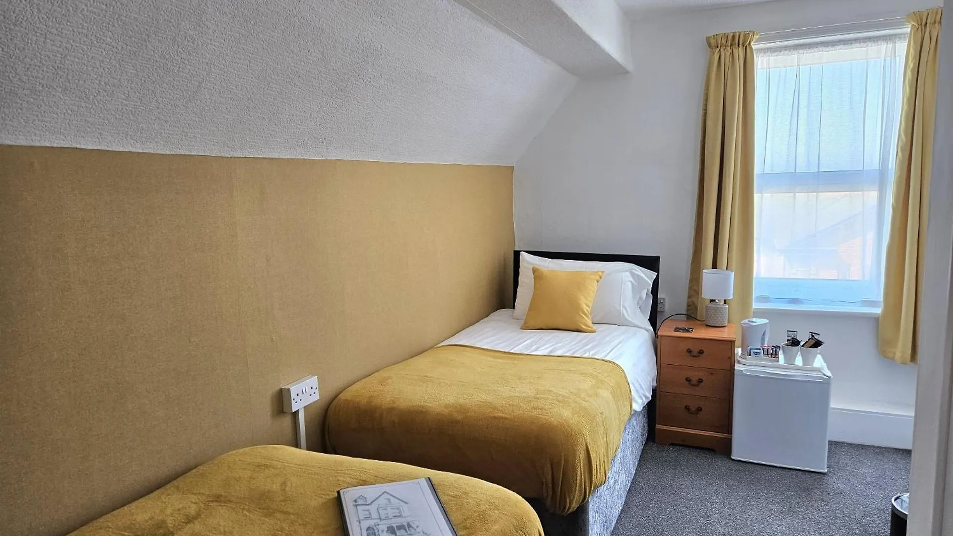 Beverley Dean - Children Over 5 Years Welcome - Continental Breakfast Blackpool 3*,  United Kingdom