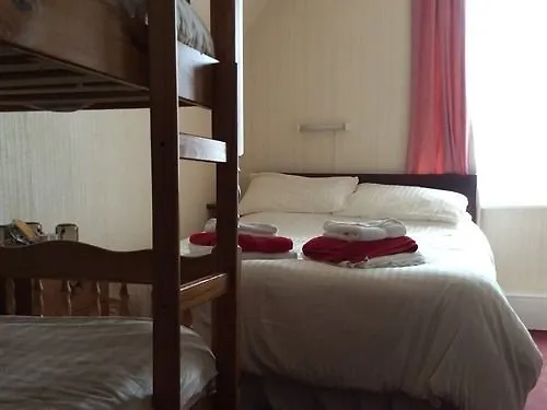 Bed & Breakfast Beverley Dean - Children Over 5 Years Welcome - Continental Breakfast Blackpool