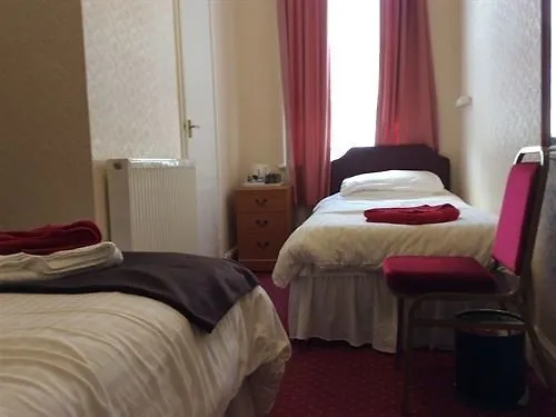 Bed & Breakfast Beverley Dean - Children Over 5 Years Welcome - Continental Breakfast Blackpool