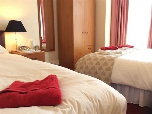 Beverley Dean - Children Over 5 Years Welcome - Continental Breakfast Blackpool 3*,