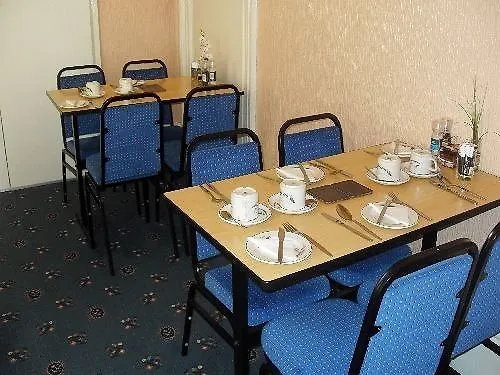 Beverley Dean - Children Over 5 Years Welcome - Continental Breakfast Blackpool 3*,  United Kingdom