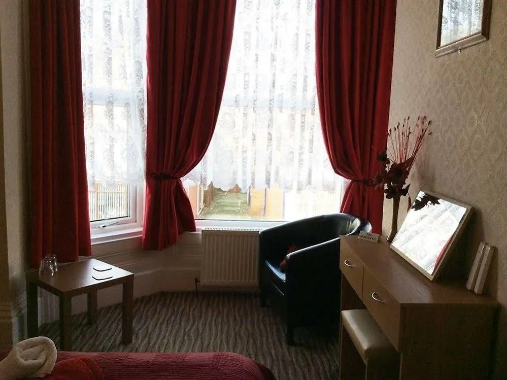 Beverley Dean - Children Over 5 Years Welcome - Continental Breakfast Blackpool 3*,